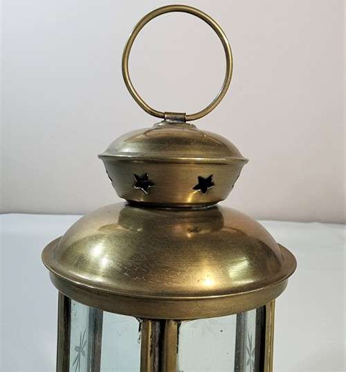 CHARMING VINTAGE BRASS AND GLASS HEXAGONAL SHAPE TEALIGHT CANDLE HOLDER