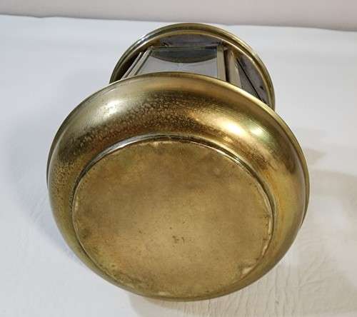 CHARMING VINTAGE BRASS AND GLASS HEXAGONAL SHAPE TEALIGHT CANDLE HOLDER