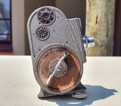 VINTAGE 1940S BELL & HOWELL 134 SPORTSTER 8MM CINE MOVIE CAMERA - FULLY MANUAL - WORKING