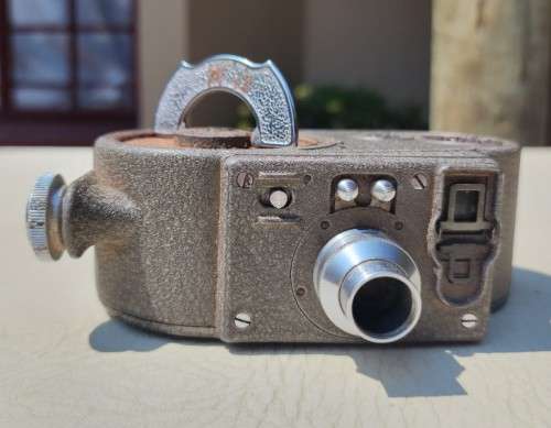 VINTAGE 1940S BELL & HOWELL 134 SPORTSTER 8MM CINE MOVIE CAMERA - FULLY MANUAL - WORKING