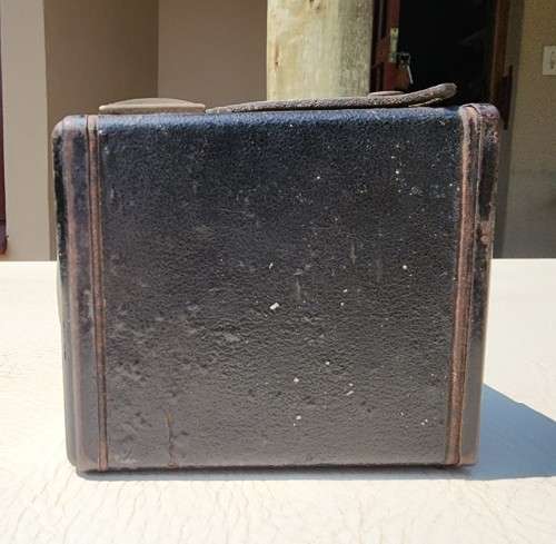 KODAK SIX-20 BROWNIE C 1946-1953 LONDON - FULLY MANUAL - SHUTTER WORKING