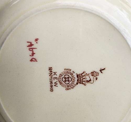 SET OF 5 ROYAL DOULTON ENGLAND D4941 (1929-1964) KEW PATTERN HAND PAINTED! DESSERT PLATES