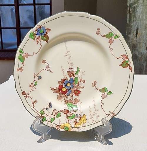 SET OF 5 ROYAL DOULTON ENGLAND D4941 (1929-1964) KEW PATTERN HAND PAINTED! DESSERT PLATES
