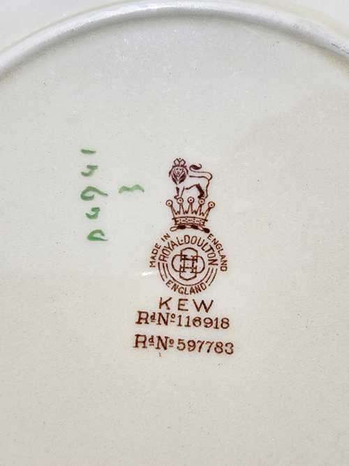 ROYAL DOULTON ENGLAND D4941 (1929-1964) KEW PATTERN HANDLED CAKE PLATE