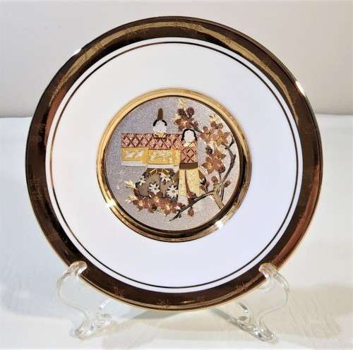 A 24 KARAT GOLD SHUHO CHOKIN PLATE NO 1090 - GIRL`S DOLL DAY - PEACH BLOSSOMS - 4TH PLATE