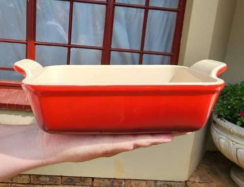VINTAGE 1990S LE CREUSET FRANCE CERISE RED ENAMELED STONEWARE RECTANGULAR DISH