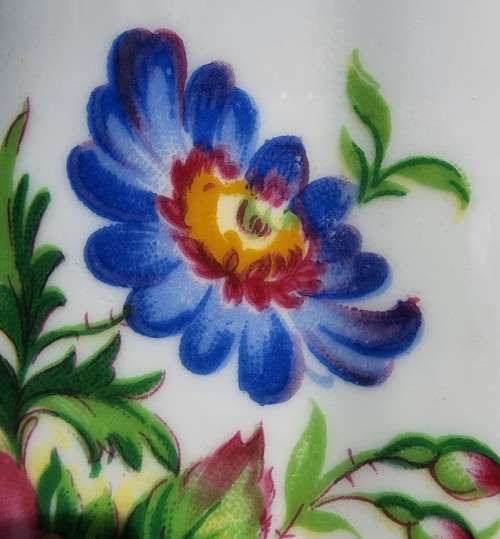 ROYAL ALBERT VINTAGE 1970S ENCHANTMENT PATTERN TEAPOT