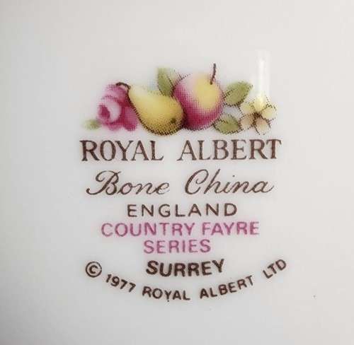 ROYAL ALBERT VINTAGE 1980-1982 COUNTRY FAYRE SERIES DORSET CUP AND SURREY SAUCER MISMATCHED DUO