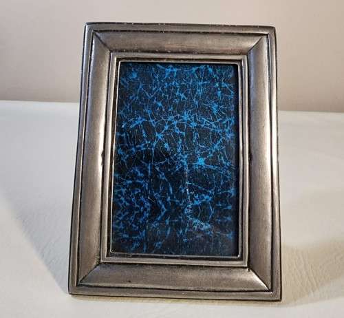 THREE SOLID 95% REAL PEWTER METAL PHOTO FRAMES  WITH GLASS IN FRONT AND TABLE FLIP STANDS