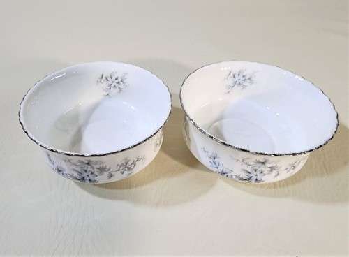 PARAGON BRIDES CHOICE PATTERN ENGLAND 1960S BY APPOINTMENT OF THE QUEEN 16 PIECE PORCELAIN SET