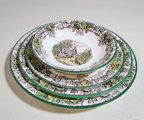 COPELAND SPODE BYRON PATTERN (1933-1969) DINNER, LUNCH AND DESERT PLATES AND FRUIT BOWL SET 2 OF 2