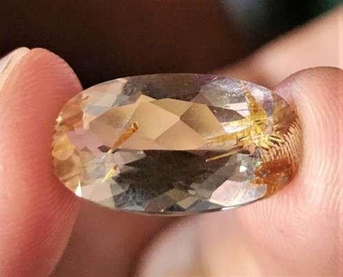 UNIQUE ONE OF A KIND NATURAL 7.08CT RUTILE QUARTZ GOLDEN NEEDLES GEMSTONE WITH BEAUTIFUL OVAL CUT