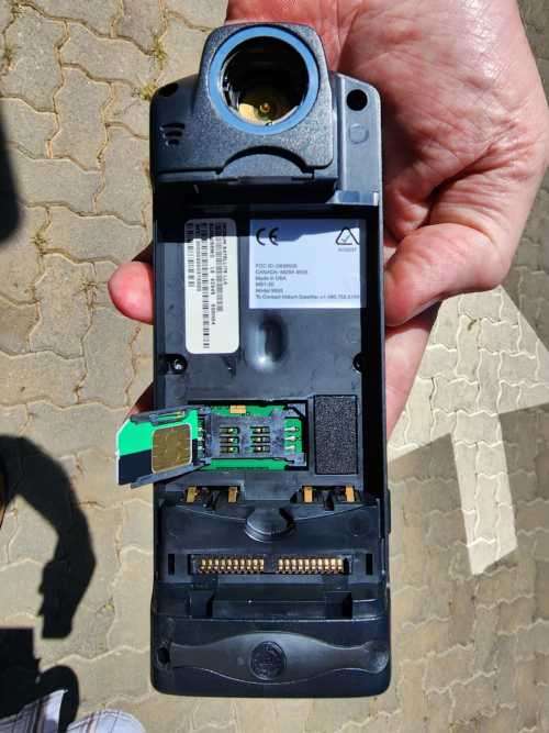 IRIDIUM 9505 SATELITE PHONE  TESTED WORKING 100%! - COMPLETE IN TRAVEL BAG WITH ALL THE ACCESSORIES