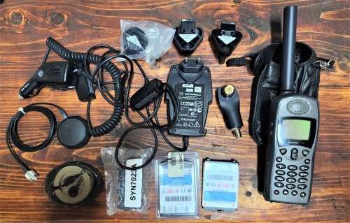 IRIDIUM 9505 SATELITE PHONE  TESTED WORKING 100%! - COMPLETE IN TRAVEL BAG WITH ALL THE ACCESSORIES
