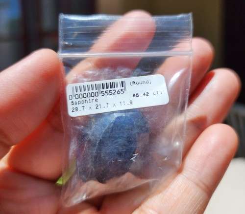 HUGE 85.42CT INDIAN BLACK TO ROYAL BLUE SAPPHIRE GEMSTONE  NATURAL GEMSTONE HEAT TREATED