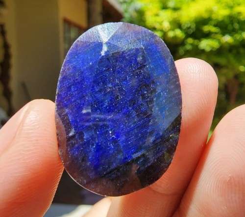 HUGE 85.42CT INDIAN BLACK TO ROYAL BLUE SAPPHIRE GEMSTONE  NATURAL GEMSTONE HEAT TREATED