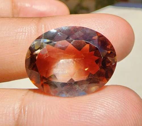 NATURAL UNTREATED LARGE 21.28CT BI-COLOUR IMPERIAL TOPAZ GEMSTONE WITH BEAUTIFUL OVAL CUT  RARE