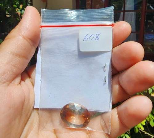 NATURAL UNTREATED LARGE 21.28CT BI-COLOUR IMPERIAL TOPAZ GEMSTONE WITH BEAUTIFUL OVAL CUT  RARE