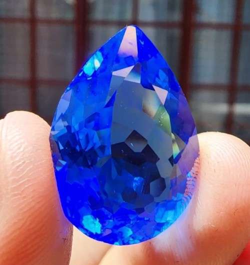 LARGE 23.19CT SWISS BLUE TOPAZ GEMSTONE WITH BEAUTIFUL PEAR CUT - IRRADIATED FOR 2 YEARS!