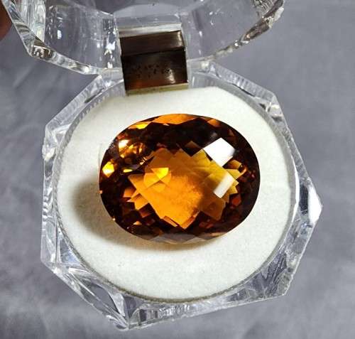 LARGE 24,15CT ORANGE GOLD NATURAL CITRINE GEMSTONE WITH AWESOME OVAL CHECKERBOARD CUT