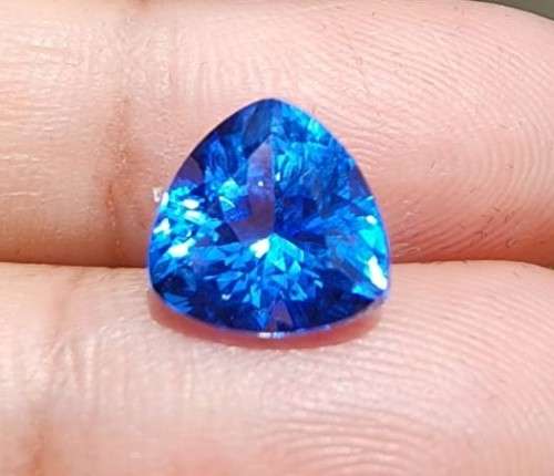 EXTRAORDINARY 3,40CT BLUE TANZANITE GEMSTONE FROM THE FOOTHILLS OF KILIMANJARO