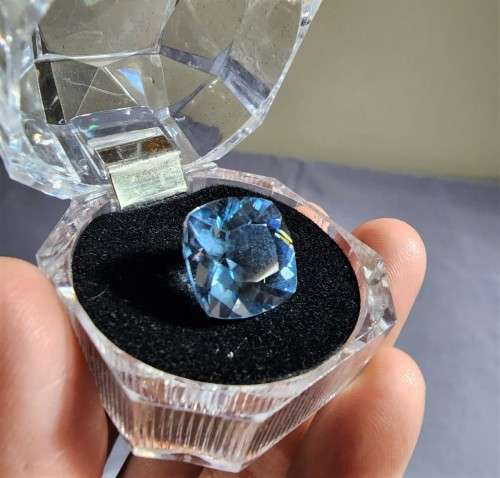SEAFOAM BLUE AQUAMARINE GEMSTONE LARGE 9,60CT WITH BEAUTIFUL CUSHION CUT