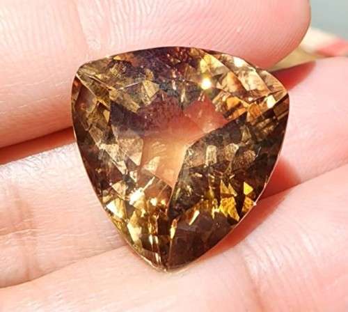 GORGEOUS LARGE 30,45CT BROWNISH ORANGE IMPERIAL TOPAZ GEMSTONE WITH BEAUTIFUL TRILLION CUT  SUPPLIE