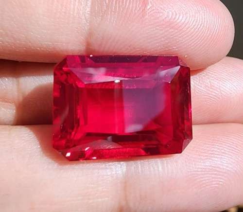 AMAZING LARGE 34,40CT REAL RED RUBY GEMSTONE  SCRATCH GLASS!  UV RED!  HIGH THERMAL CONDUCTIVITY!