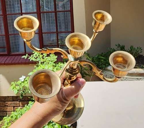 SMALL 5-ARM BRASS CANDELABRUM  A MUST HAVE IN SOUTH AFRICA!  1ST OF 2 ON AUCTION