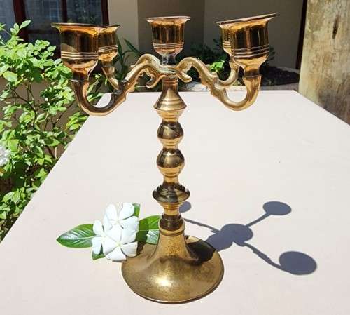 SMALL 5-ARM BRASS CANDELABRUM  A MUST HAVE IN SOUTH AFRICA!  2ND OF 2 ON AUCTION