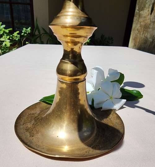 SMALL 5-ARM BRASS CANDELABRUM  A MUST HAVE IN SOUTH AFRICA!  2ND OF 2 ON AUCTION