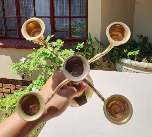 SMALL 5-ARM BRASS CANDELABRUM  A MUST HAVE IN SOUTH AFRICA!  2ND OF 2 ON AUCTION