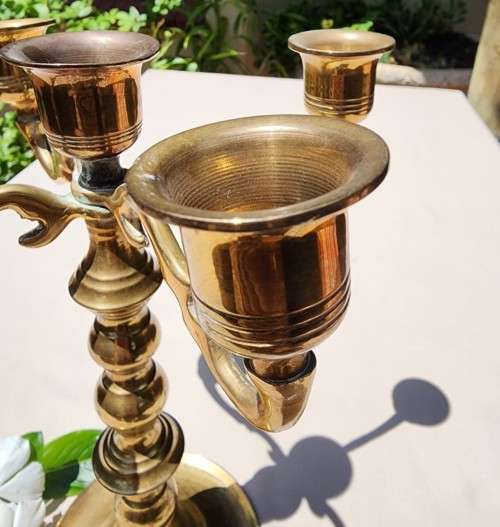SMALL 5-ARM BRASS CANDELABRUM  A MUST HAVE IN SOUTH AFRICA!  2ND OF 2 ON AUCTION
