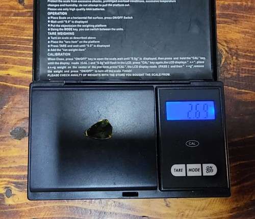 MESMORIZING YELLOW GREEN HYDROTHERMAL SYNTHETIC 13,45CT QUARTZ GEMSTONE WITH BEAUTIFUL BRIOLETTE CUT