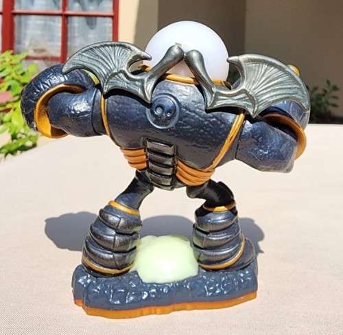 SKYLANDERS GIANTS EYE BRAWL  IVE GOT MY EYE ON YOU!