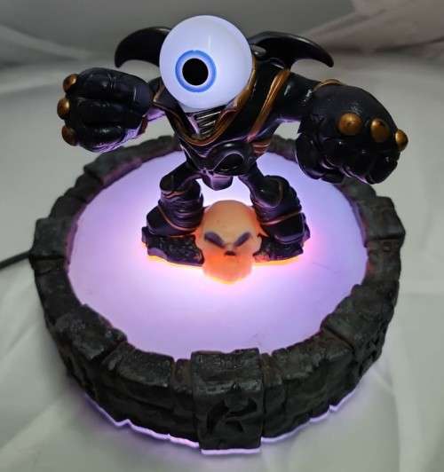 SKYLANDERS GIANTS EYE BRAWL  IVE GOT MY EYE ON YOU!