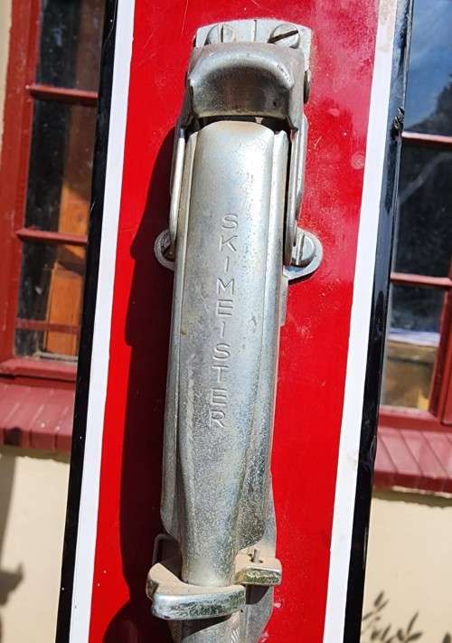 EYECATCHING FISCHER AUSTRIAN 1970S WOODEN SKIS 1,8M LONG WITH TYROLIA SKIMEISTER BINDINGS