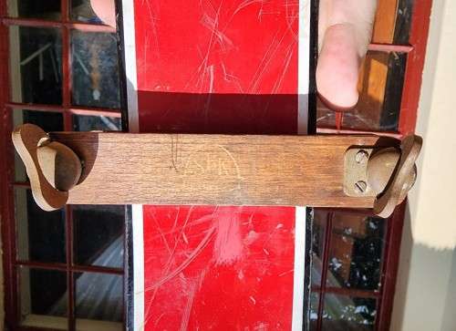 EYECATCHING FISCHER AUSTRIAN 1970S WOODEN SKIS 1,8M LONG WITH TYROLIA SKIMEISTER BINDINGS