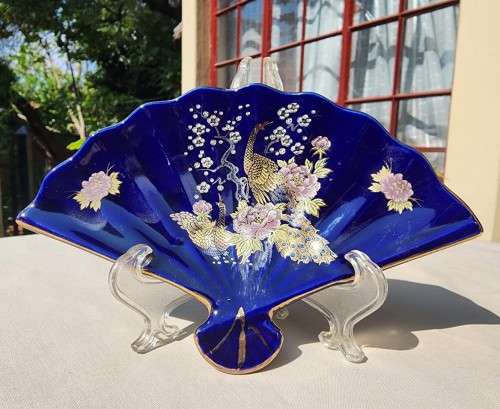ORNATE DECORATIVE PEACOCK JAPANESE CERAMIC ASIAN FAN