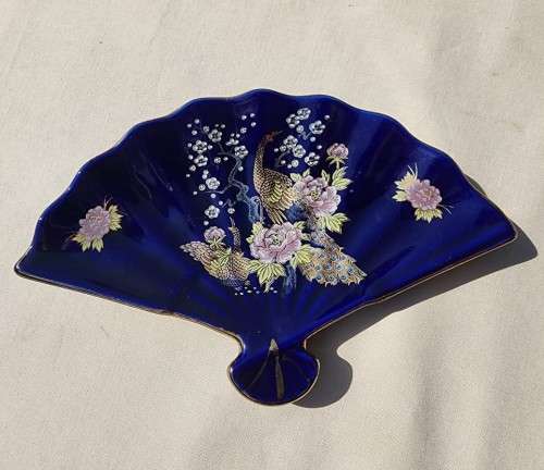 ORNATE DECORATIVE PEACOCK JAPANESE CERAMIC ASIAN FAN
