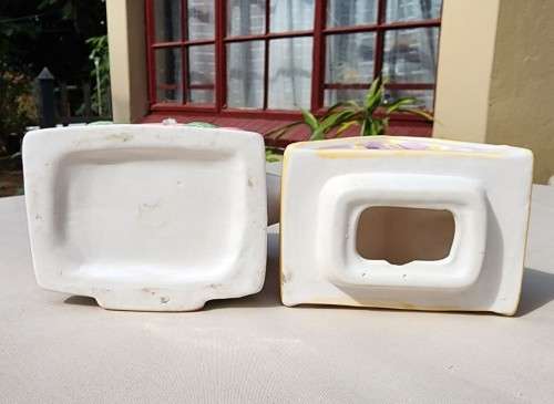 BEAUTIFUL FLOWER SHOP CERAMIC TEAPOT - HANDPAINTED