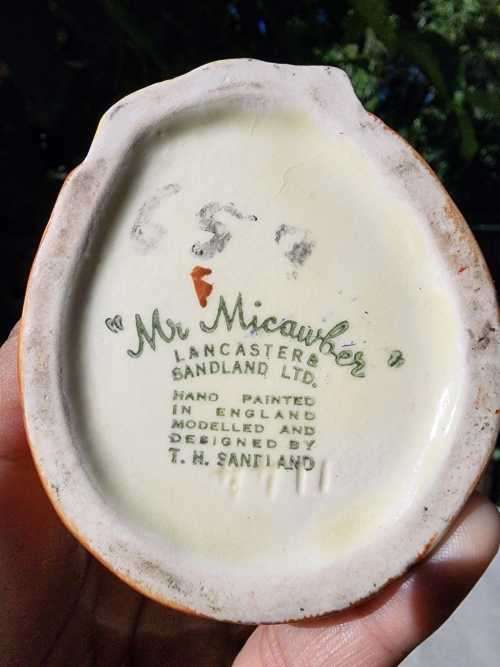 VINTAGE 1960S LANCASTER AND SANDLAND MR MICAWBER DICKENS CHARACTER JUG WITH YEOMAN EPNS LID