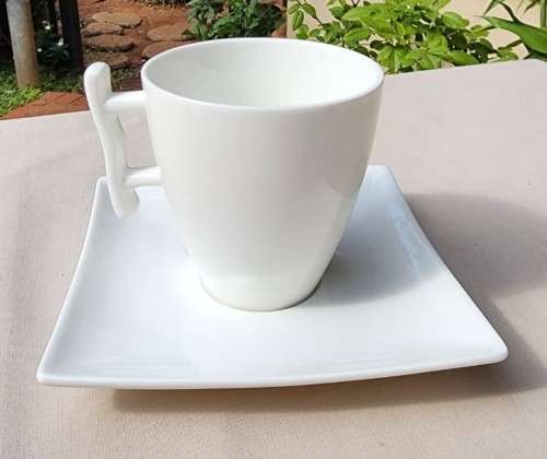 TEN (10) MAXWELL & WILLIAMS AUSTRALIAN DESIGNER TEACUPS AND SAUCERS