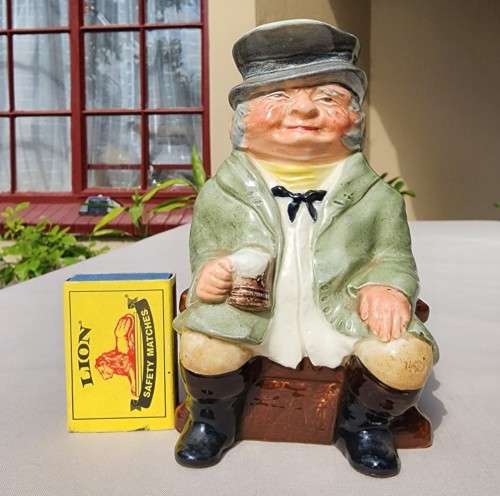 HAND PAINTED KELSBORO THE COACHMAN TOBY JUG 14CM HIGH CIRCA 1930-1950