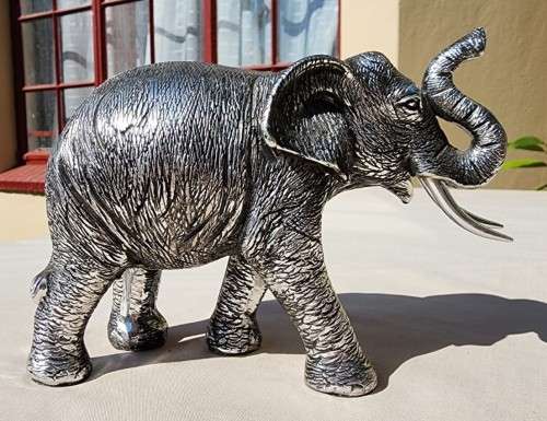 DETAILED ELEPHANT RESIN FIGURINE 16CM LONG