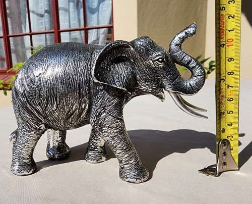 DETAILED ELEPHANT RESIN FIGURINE 16CM LONG