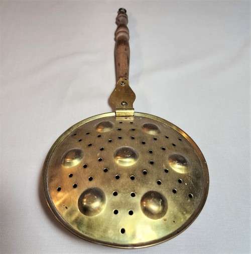 BRASS AND COPPER 1L MEASURING BUCKET AND BED WARMER