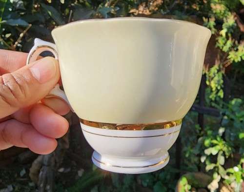 COLCOUGH ENGLAND TRIO IN HARLEQUIN BALLET LEMON YELLOW PATTERN (5TH OF 6) - WW2 ERA 1939 MARK