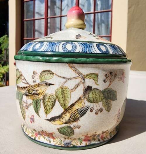 VINTAGE WONG LEE (WL) 1895 CHINESE PORCELAIN LIDDED BOWL