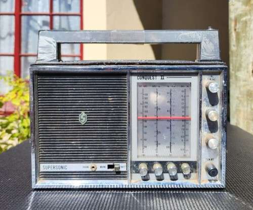 VINTAGE 1970S CONQUEST 2 PR128 SUPERSONIC RADIO MADE IN OLD RHODESIA WORKING